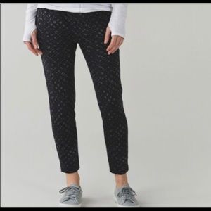 Lululemon jet crop joggers